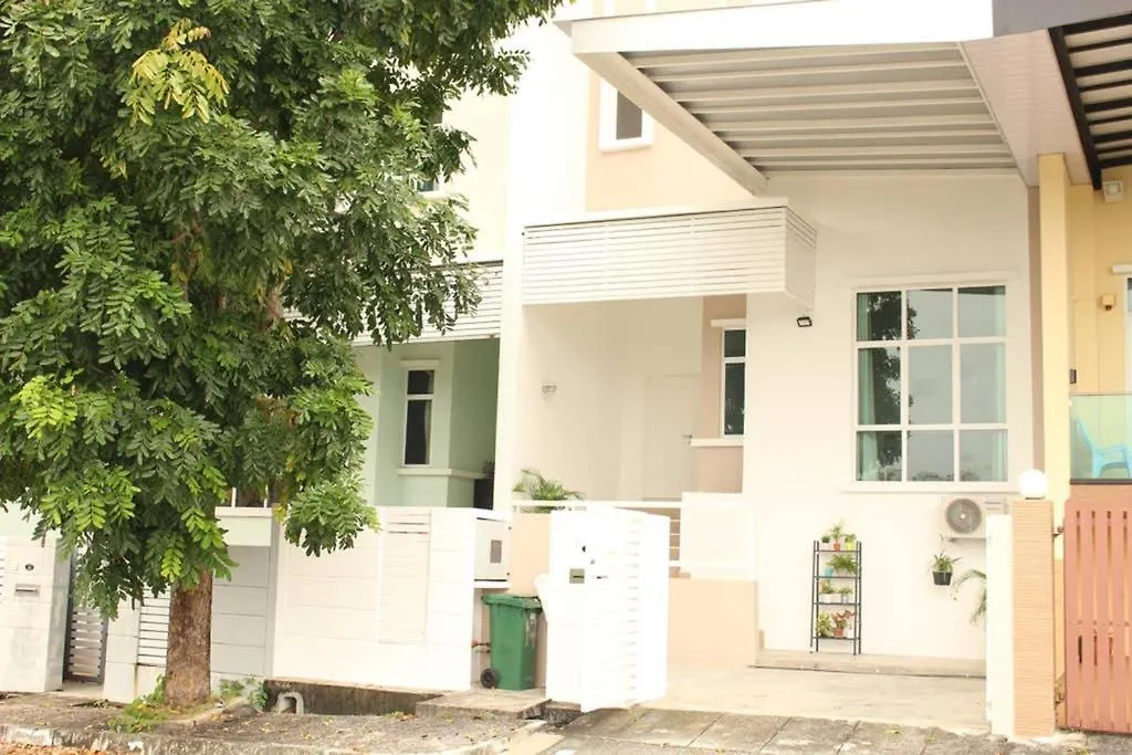 Сasa de vacaciones New Seaview Cozy Modern Beach House Tanjung Bungah